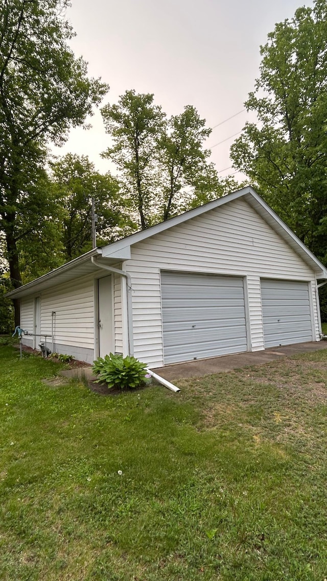 26302 Lakeview Dr, Comfort Twp, MN 55051 - view of detached garage
