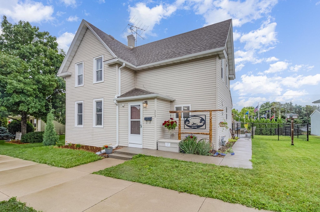 303 Fir Ave NW, Montgomery, MN 56069 - photo 1
