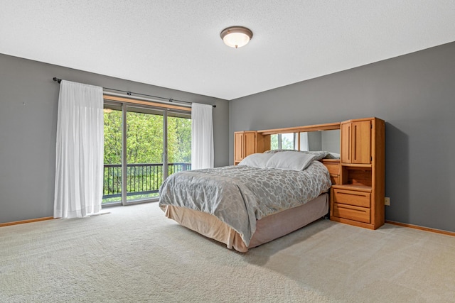 1515 18th Ave, Pleasant Valley Twp, WI 54022 - bedroom featuring access to exterior, light carpet, and baseboards