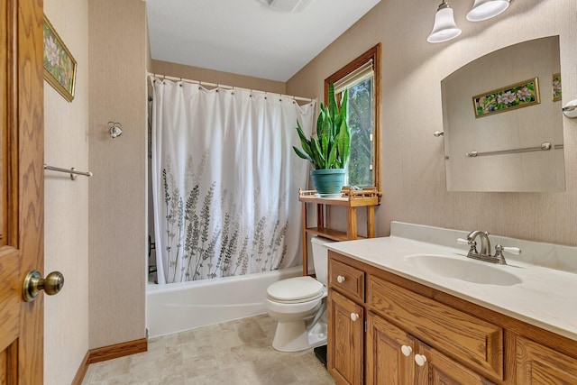 2904 Park Dr, Saint Cloud, MN 56303 - bathroom featuring vanity and shower / tub combo