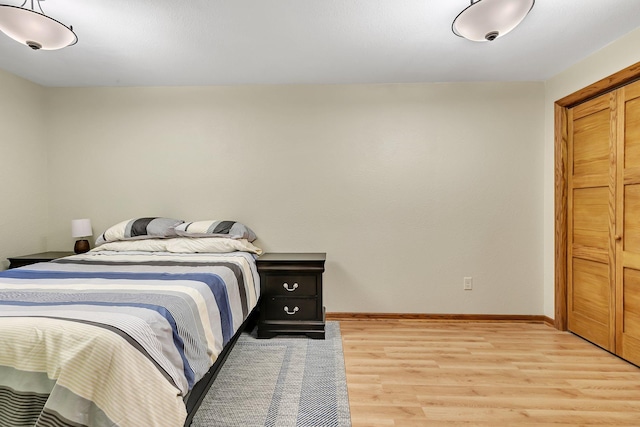 2904 Park Dr, Saint Cloud, MN 56303 - bedroom with light wood-style floors and baseboards