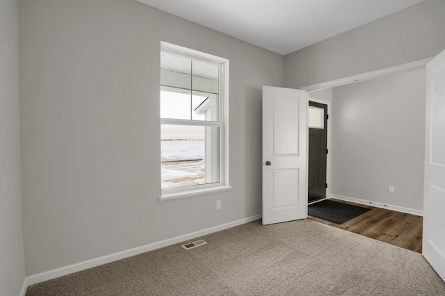 10664 29th St NE, Saint Michael, MN 55376 - carpeted empty room with baseboards