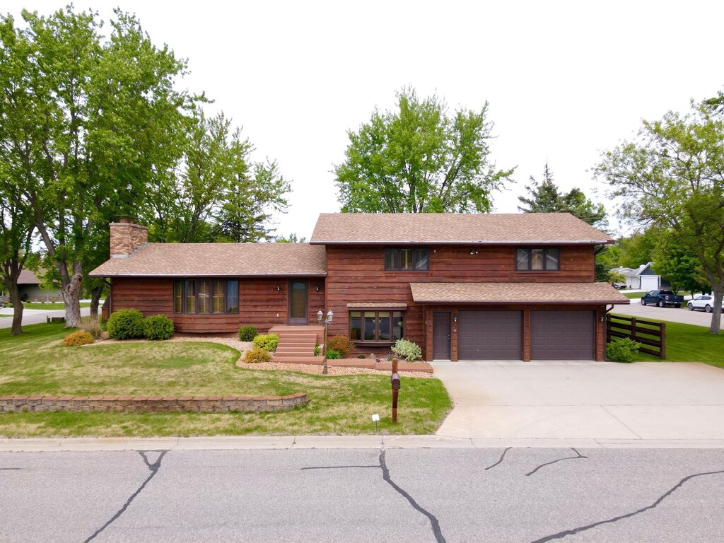 308 Lincoln Ave SW, Wadena, MN 56482 - photo 1