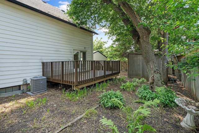 248 Ivy Ave W, Saint Paul, MN 55117 - deck featuring central AC unit