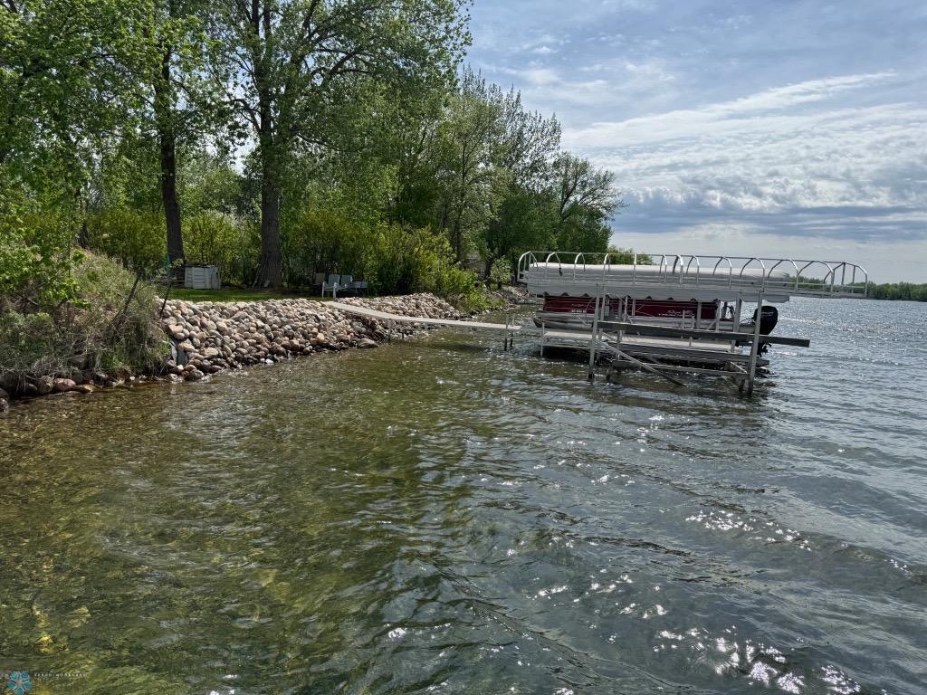 14949 Dahlgren Beach Rd, Cormorant Twp, MN 56554