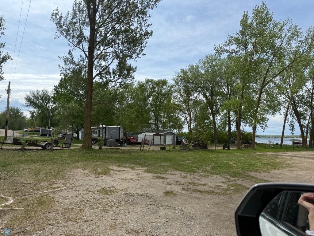 14949 Dahlgren Beach Rd, Cormorant Twp, MN 56554