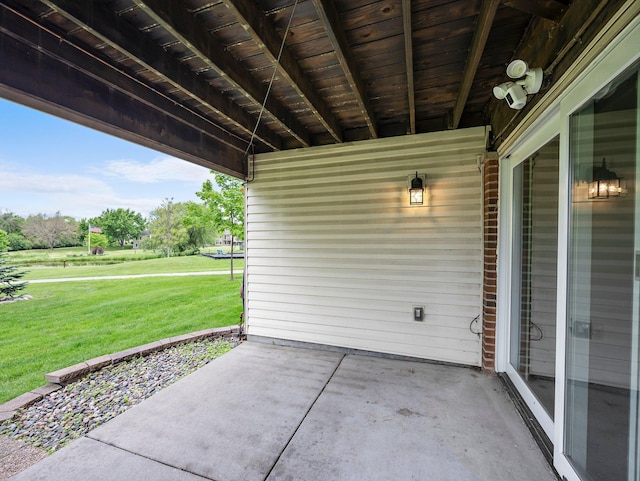 10720 Rockford Rd Unit 113, Plymouth, MN 55442 - view of patio / terrace