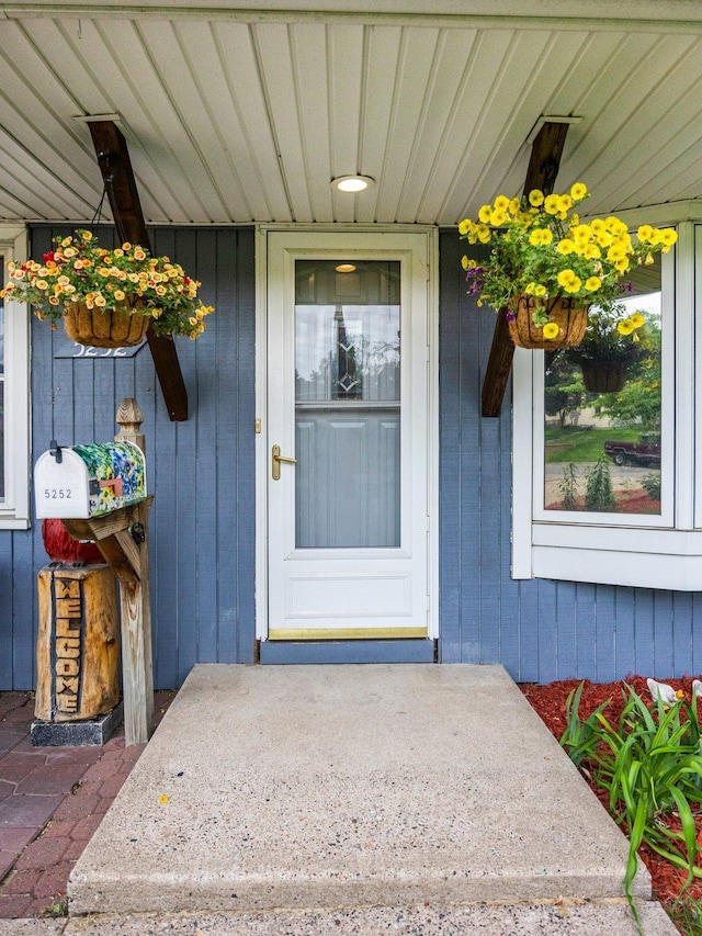5252 5th St NE, Columbia Heights, MN 55421 - doorway to property featuring covered porch