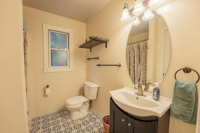 E13680 Stelter Rd, Fall Creek, WI 54742 - bathroom featuring baseboards, vanity, toilet, a chandelier, and a shower with curtain