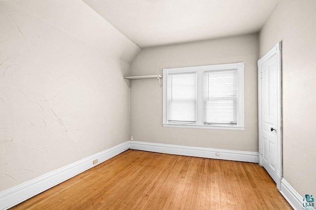 220 12th Ave E, Duluth, MN 55805 - unfurnished bedroom featuring light wood-style flooring and baseboards
