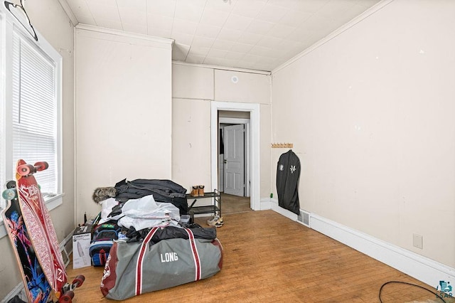 220 12th Ave E, Duluth, MN 55805 - interior space featuring crown molding and wood finished floors