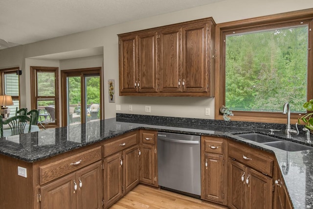 1636 Spinaker Dr, Woodbury, MN 55125 - photo 4