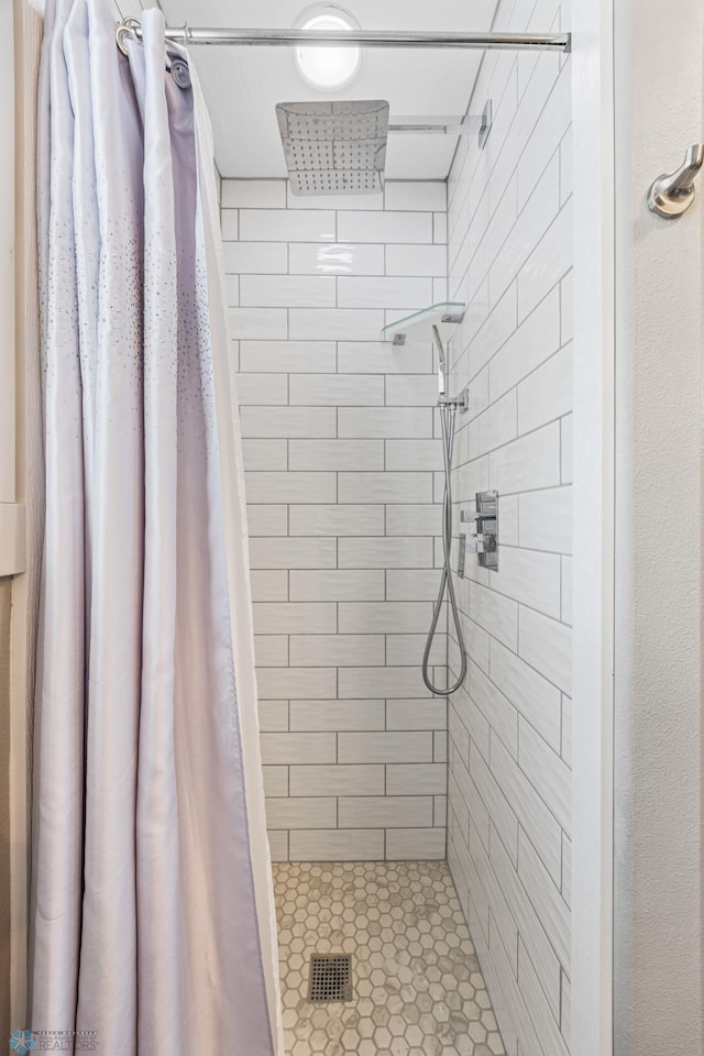 18117 Cherry Creek Ln, Erie Twp, MN 56501 - full bath featuring a stall shower