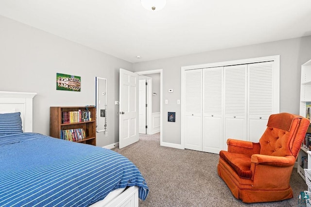 2900 London Rd, Duluth, MN 55804 - carpeted bedroom with a closet and baseboards