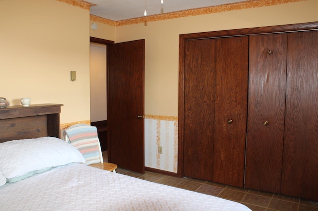 44500 Elmcrest Ave, Fish Lake Twp, MN 55032 - bedroom featuring a closet