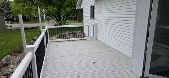 302 8th Ave S, Buffalo, MN 55313 - deck featuring a lawn