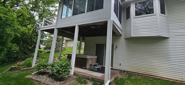 302 8th Ave S, Buffalo, MN 55313 - exterior space with a hot tub