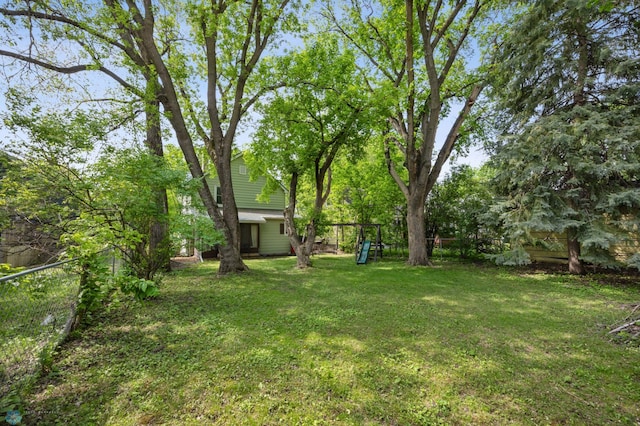 1413 11th Ave S, Fargo, ND 58103 - view of grassy yard
