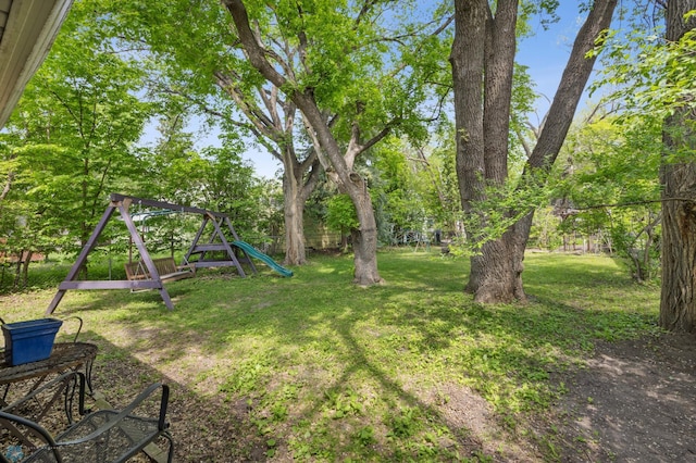 1413 11th Ave S, Fargo, ND 58103 - view of grassy yard