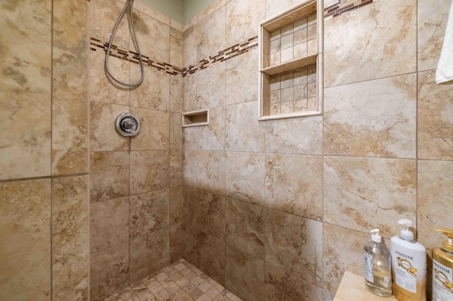 31172 Apache Cir, Breezy Point, MN 56472 - full bath featuring tiled shower