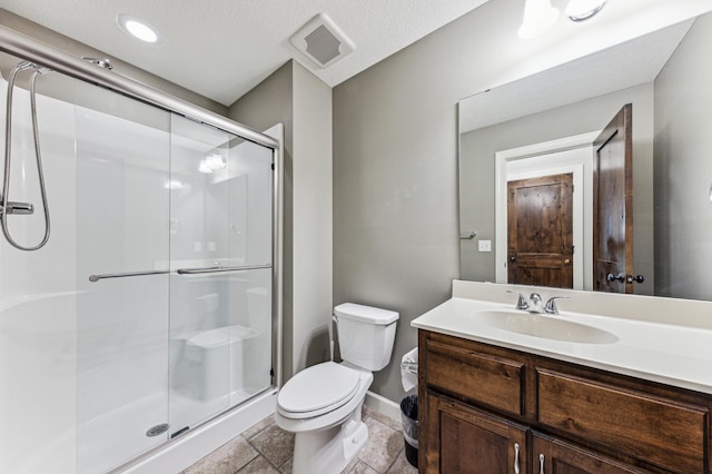 6005 Comstock Ln N, Plymouth, MN 55446 - full bathroom with toilet, a shower stall, vanity, baseboards, and recessed lighting