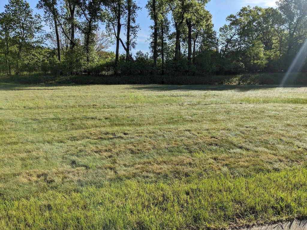 2170 Clubhouse Dr, Lake City, MN 55041