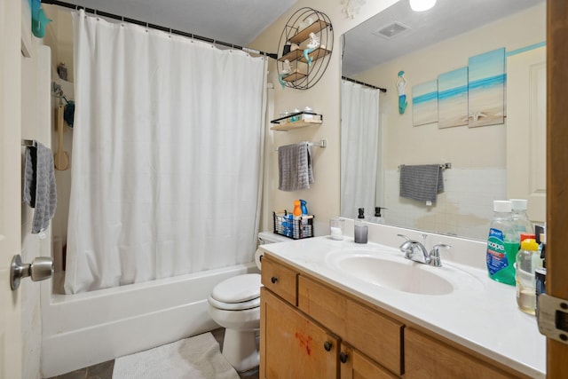1599 Rice St, Saint Paul, MN 55117 - full bath featuring toilet, vanity, and shower / bathtub combination with curtain