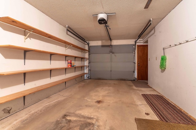 415 2nd Ave SE, Pelican Rapids, MN 56572 - garage featuring a garage door opener