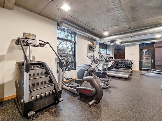 720 4th St Unit 603, Minneapolis, MN 55401 - exercise room featuring baseboards