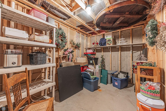 5916 Elm St N, Moorhead, MN 56560 - view of storage room