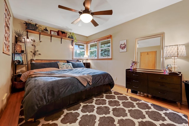 4600 3rd St NE, Fridley, MN 55421 - bedroom with light wood-style flooring and a ceiling fan