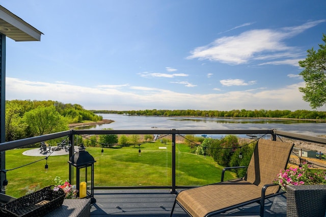 26042 Sunset Dr, Chisago City, MN 55013 - balcony featuring a water view