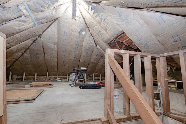 408 Lafayette Ave, Fulda, MN 56131 - view of unfinished attic