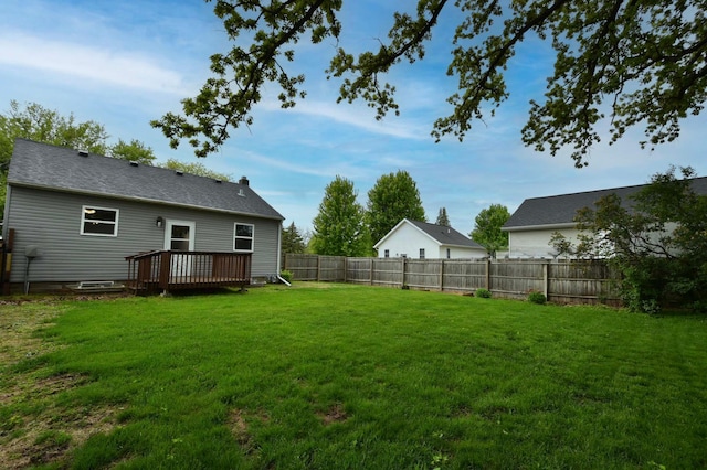705 1st Ave SE, Pine Island, MN 55963 - view of yard featuring a deck