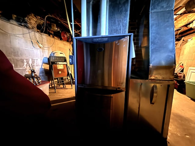 206 Oscar Ave N, Canby, MN 56220 - basement view of concrete flooring