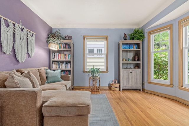 1391 Jefferson Ave, Saint Paul, MN 55105 - sitting room with wood finished floors and baseboards