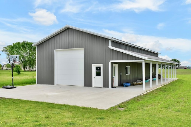 1160 21st St, Wabasha, MN 55981 - detached garage featuring driveway