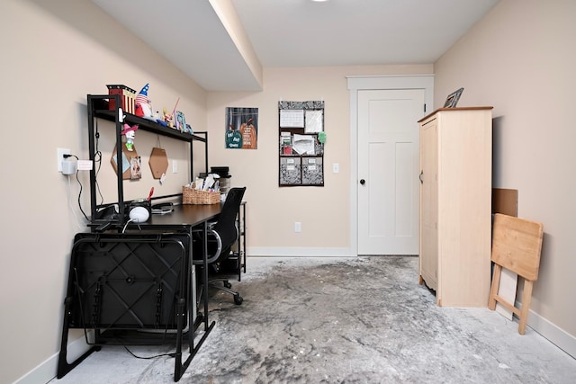 1160 21st St, Wabasha, MN 55981 - office featuring baseboards