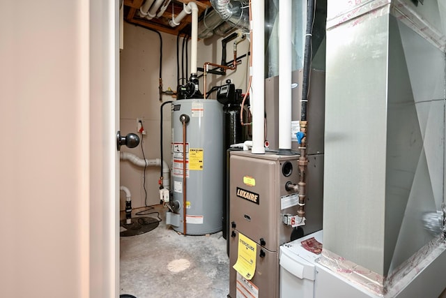 1160 21st St, Wabasha, MN 55981 - utility room featuring water heater