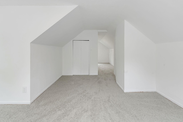 549 Annapolis St E, Saint Paul, MN 55118 - bonus room featuring carpet, lofted ceiling, and baseboards