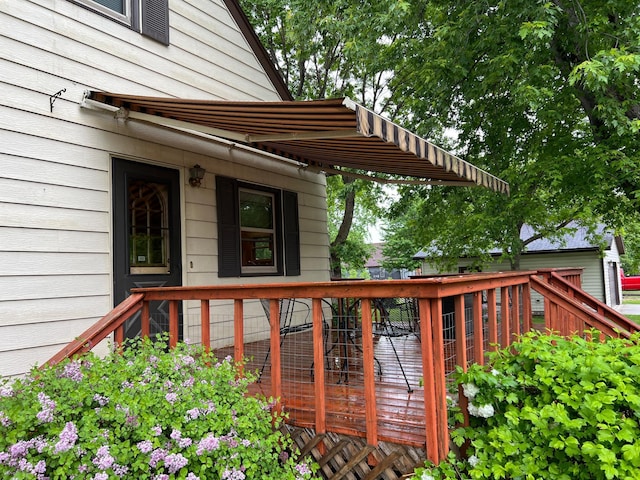 813 11th St N, Benson, MN 56215 - view of deck
