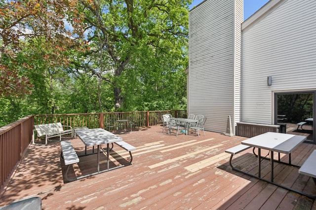 383 Elan Ct, Woodbury, MN 55125 - deck with outdoor dining area