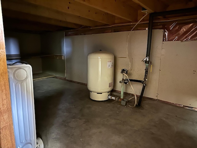 34347 Northview Rd, Everts Twp, MN 56515 - unfinished basement featuring a water pressure tank