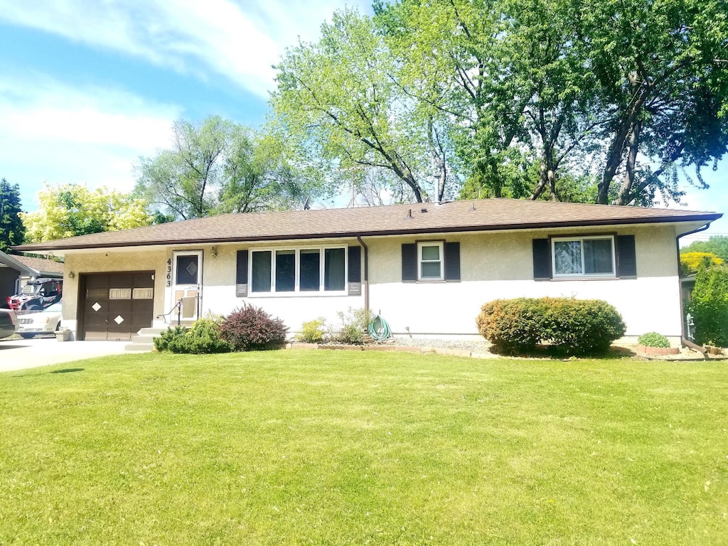 4363 Diamond Dr, Eagan, MN 55122 - photo 1