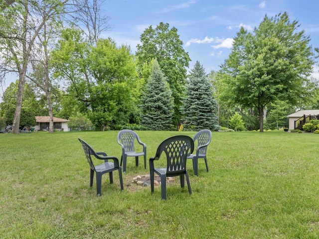 1719 Buckingham Path, Faribault, MN 55021 - view of grassy yard