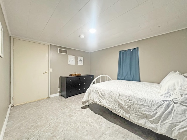 630 Oak St, Crosby, MN 56441 - bedroom featuring baseboards