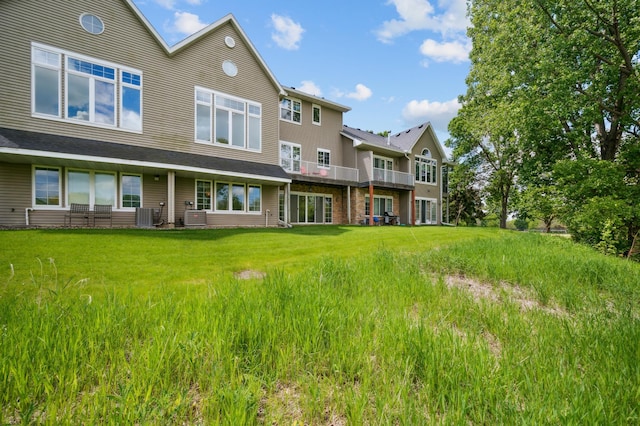 1106 Shumway Ct, Faribault, MN 55021 - back of house featuring central air condition unit