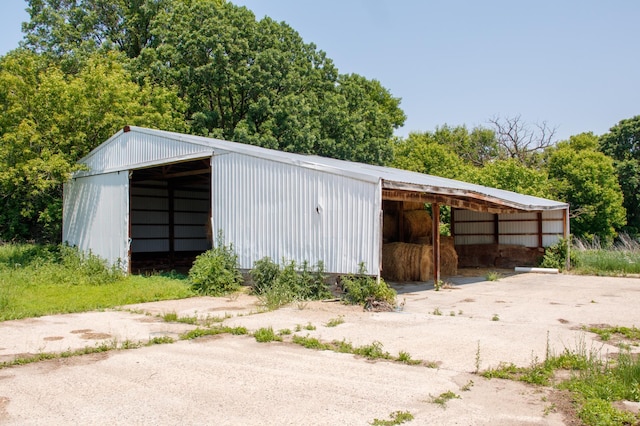 44818 215th Ave, Staples Twp, MN 56479 - view of pole building featuring a carport