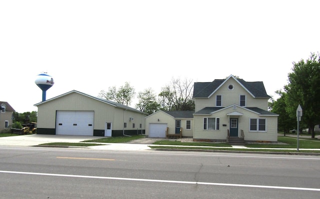 421 8th Ave, Madison, MN 56256 - view of front of property featuring a detached garage