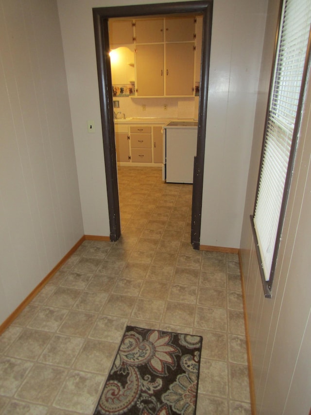 421 8th Ave, Madison, MN 56256 - hall featuring baseboards